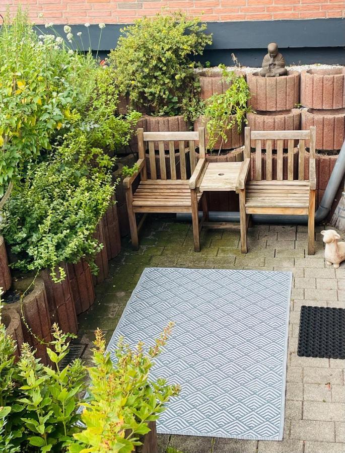 Modernes Appartement Im Gruenen - Stilvoll Und Komfortabel Köln Exteriör bild